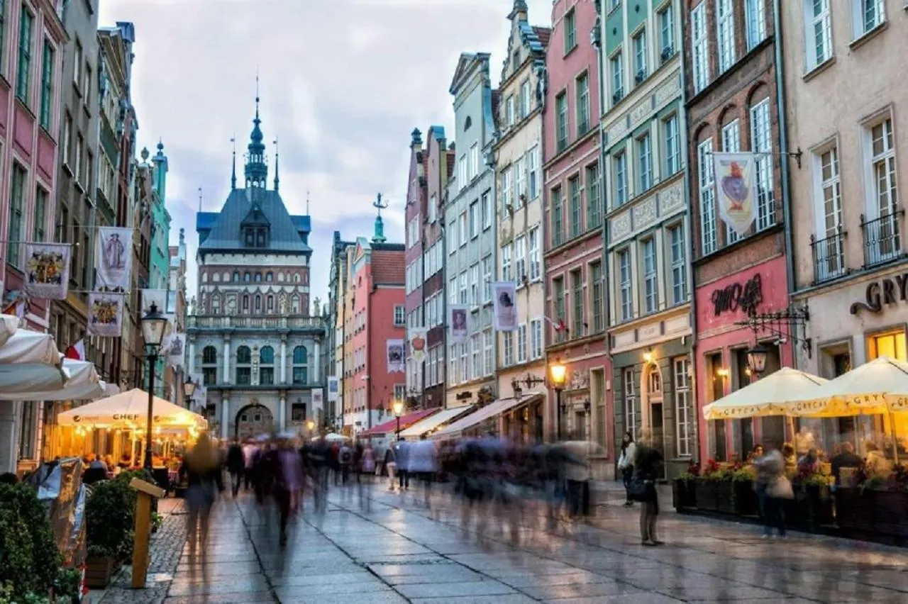 3-Rooms Apartment With Balcony By The Oldtown Gdansk Poland