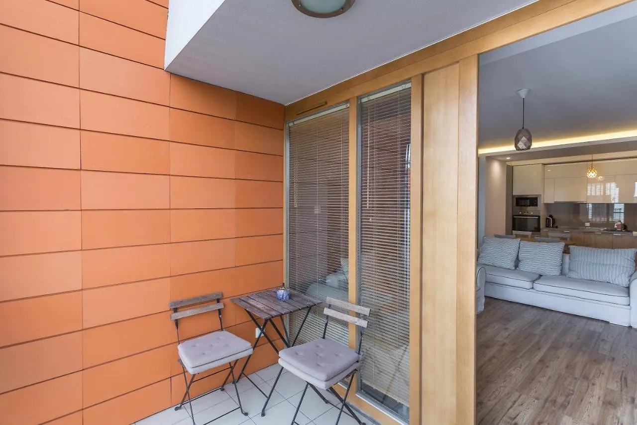 3-Rooms Apartment With Balcony By The Oldtown Gdansk
